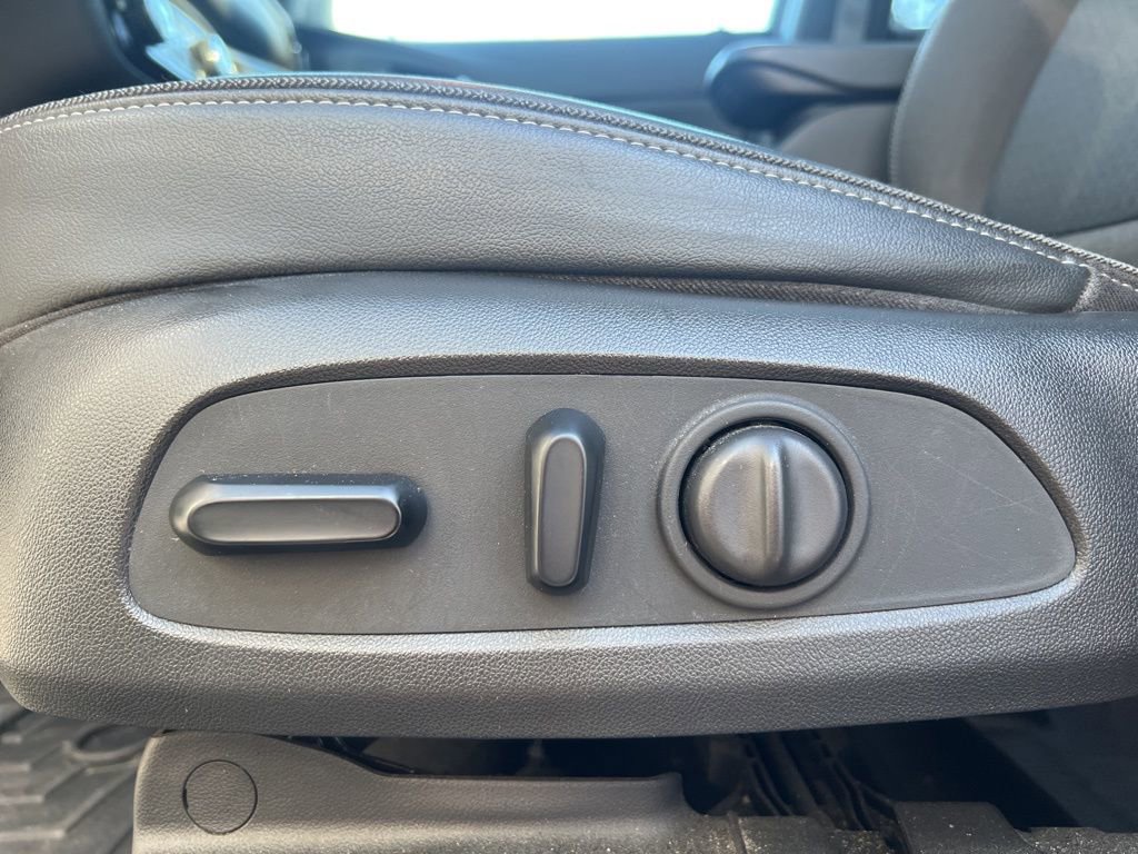 Used 2021 Buick Encore GX Select w/ Experience Buick Package image 11