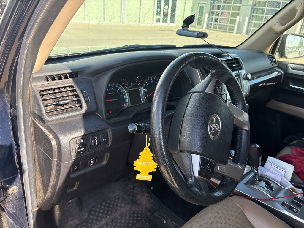 Used 2018 Toyota 4Runner Limited AWD/4WD image 10