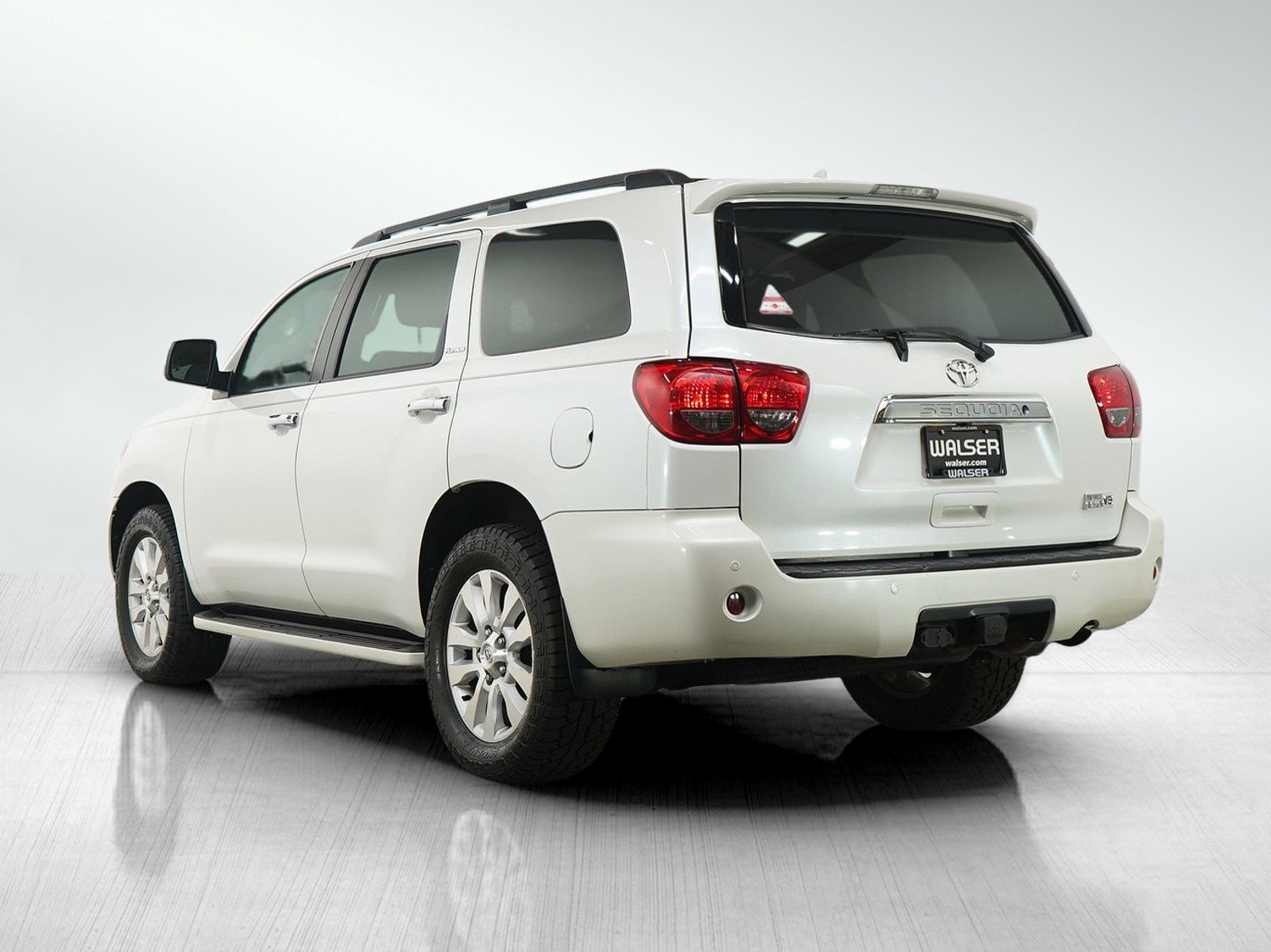 Used 2012 Toyota Sequoia Platinum AWD/4WD image 4