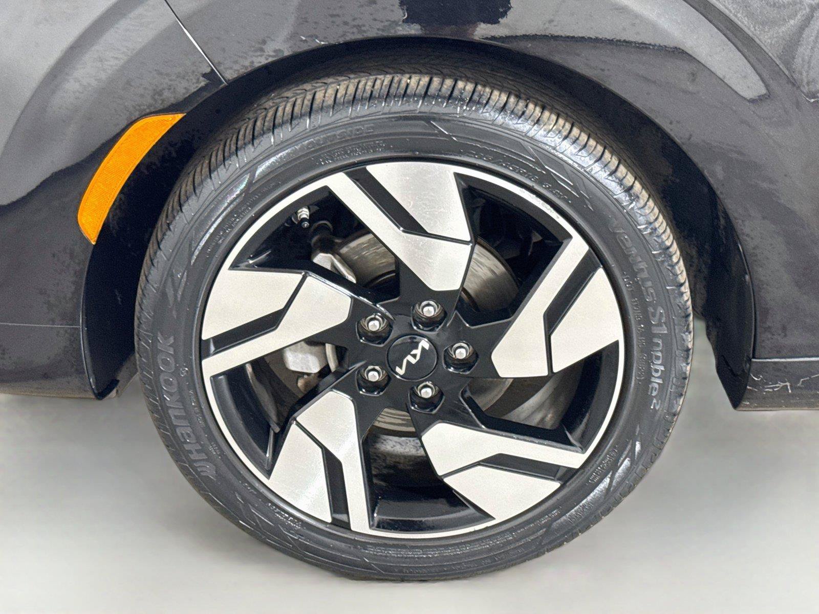 Used 2023 Kia Soul GT-Line w/ GT-Line Technology Package FWD image 31