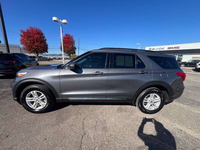 Used 2022 Ford Explorer XLT AWD/4WD image 8