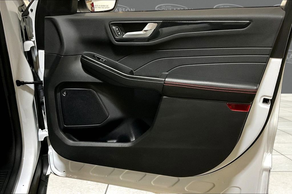 Used 2023 Ford Escape ST-Line Select w/ Tech Pack #2 image 12