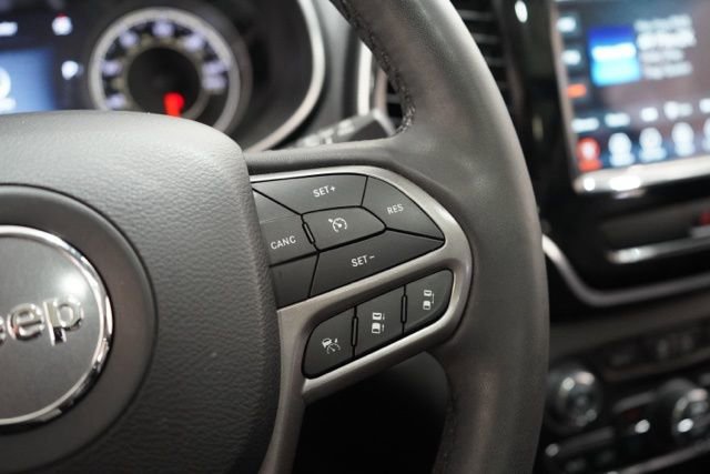 Used 2022 Jeep Cherokee Limited image 23