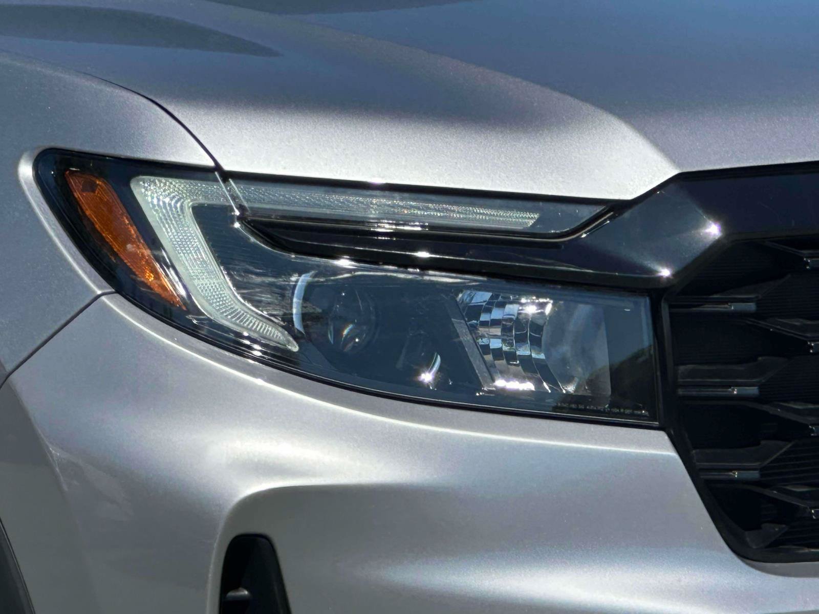 Used 2023 Honda Passport Elite image 8