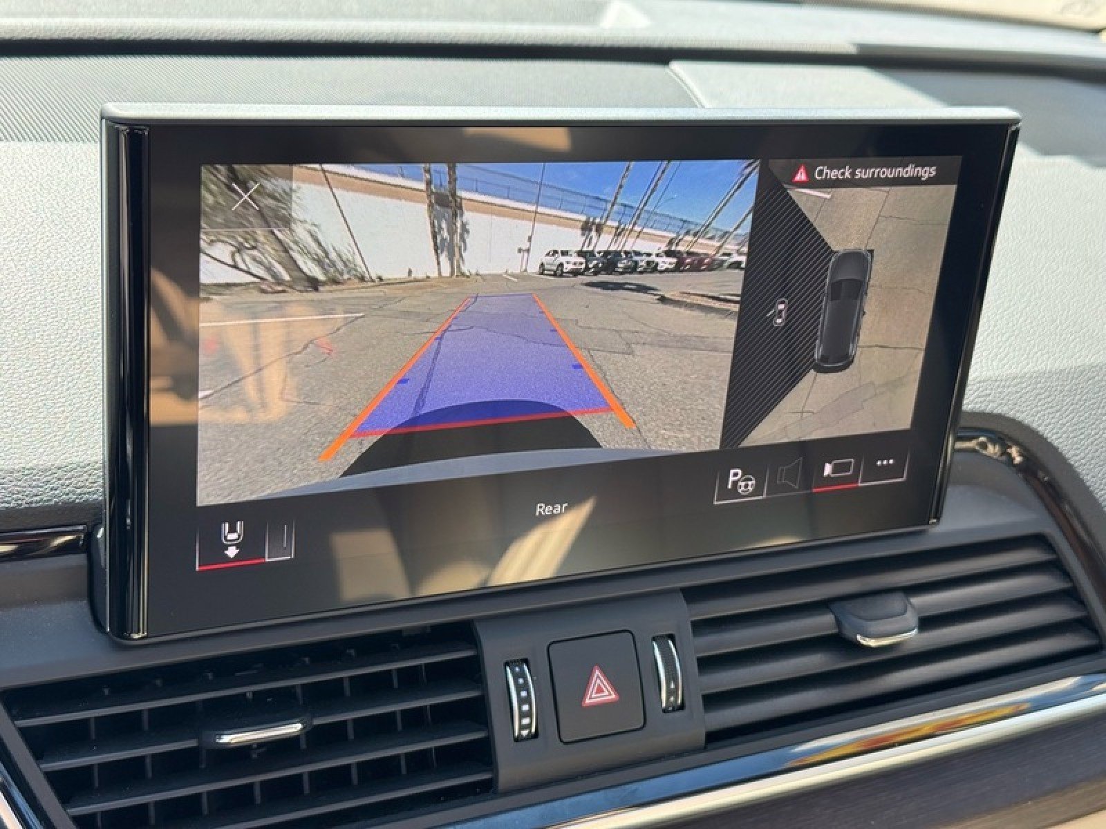 Used 2022 Audi Q5 e Prestige image 32