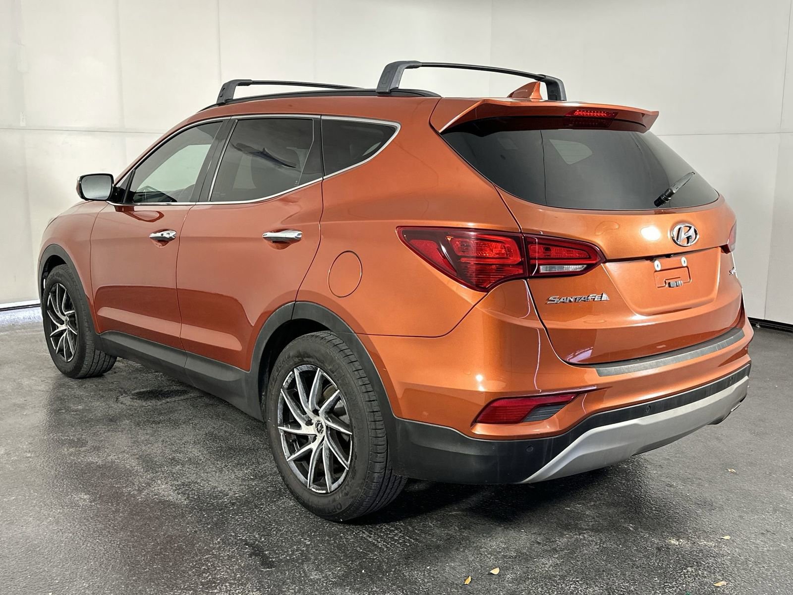 Used 2017 Hyundai Santa Fe Sport w/ 2.4L Tech Package 04 FWD image 6