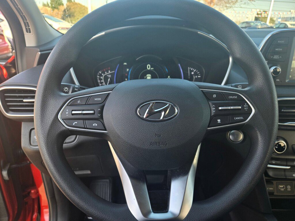 Used 2020 Hyundai Santa Fe SEL image 25