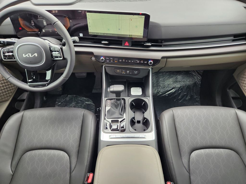 New 2026 Kia Carnival EX image 18