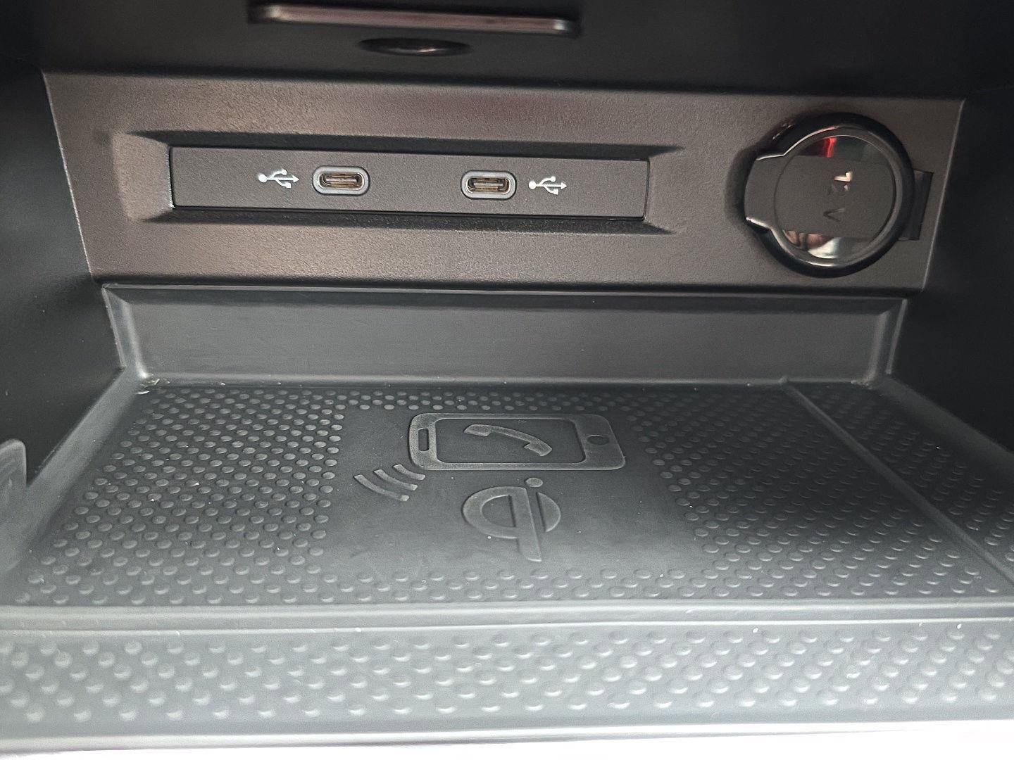 Used 2024 Volkswagen Tiguan SE R-Line image 21