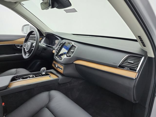 Certified 2025 Volvo XC90 T8 Plus w/ Protection Package Premier AWD/4WD image 25