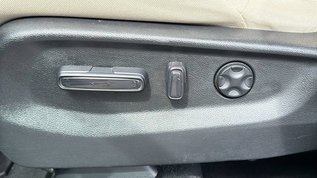 Used 2019 Honda CR-V EX image 11