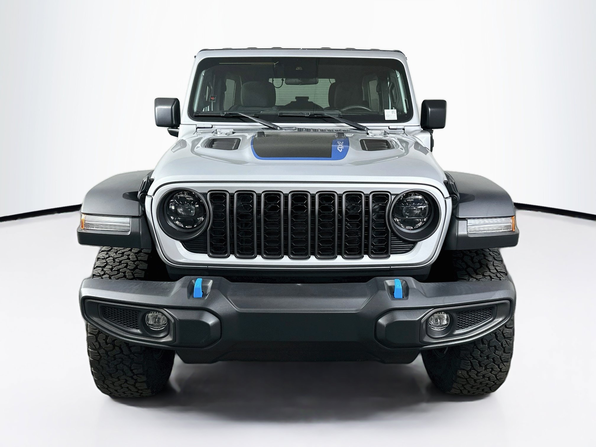 Used 2024 Jeep Wrangler Unlimited Rubicon 4xe AWD/4WD image 2