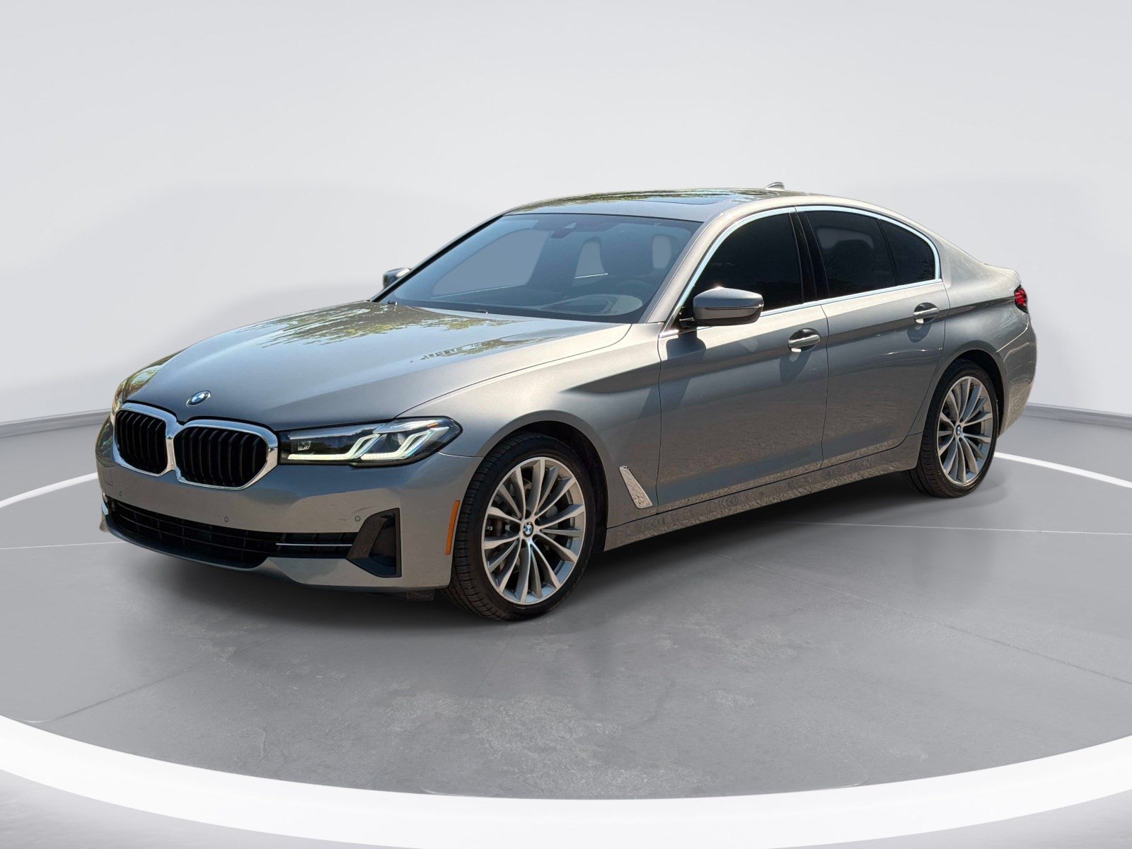 Certified 2023 BMW 530i w/ Premium Package RWD image 5