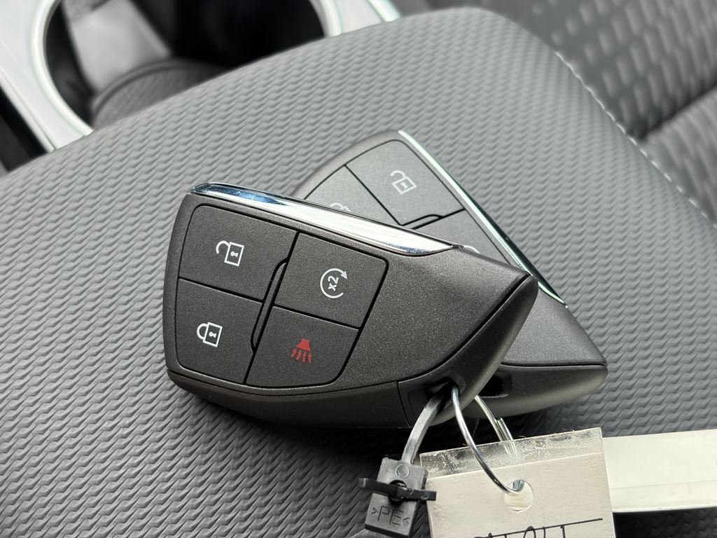 New 2027 Chevrolet Equinox LT w/ Safety and Technology Package FWD image 24