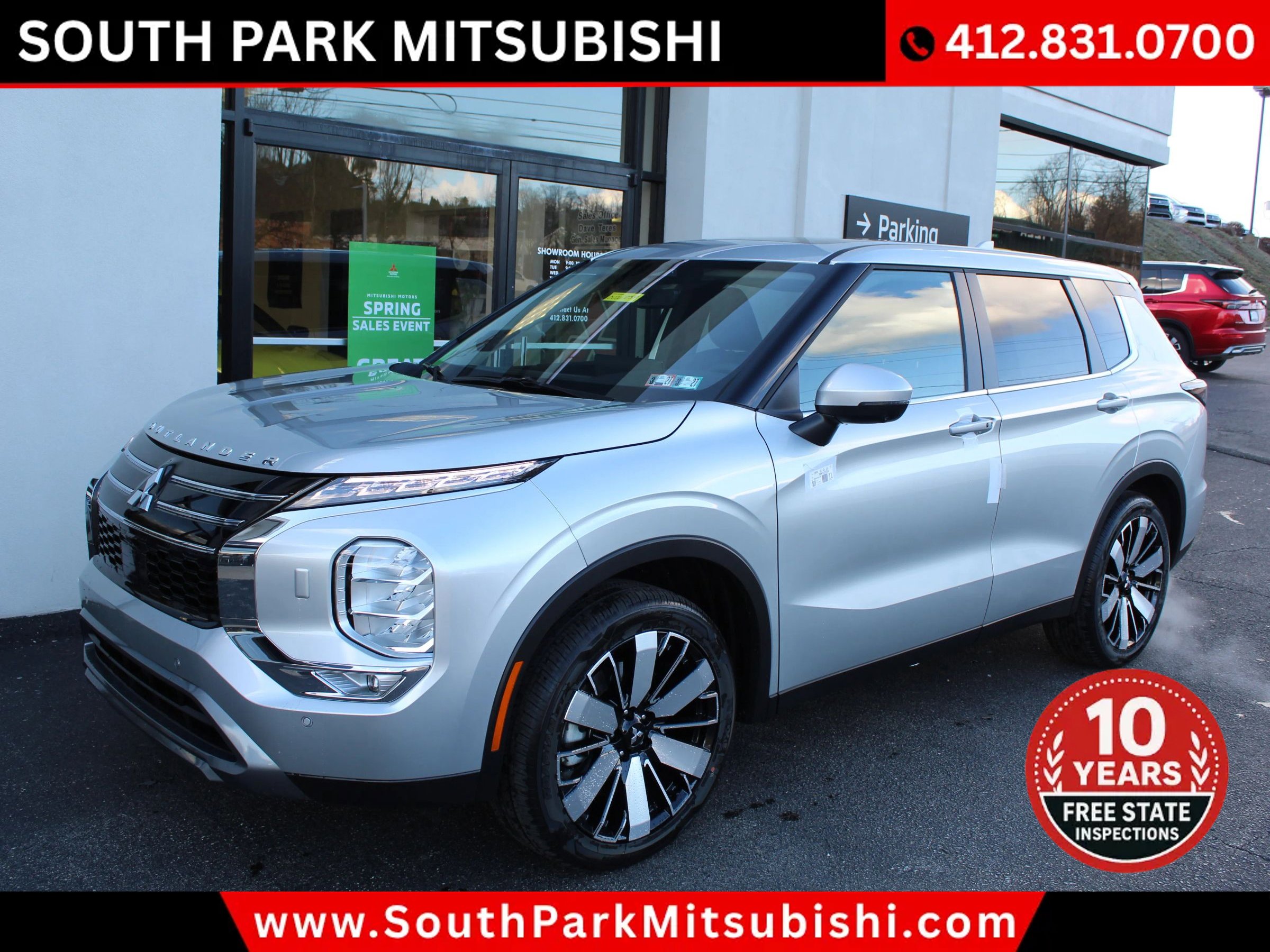 Used 2026 Mitsubishi Outlander SE image 2