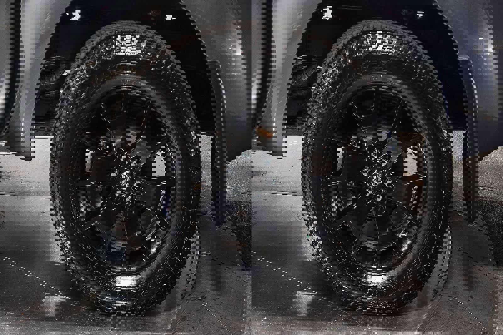 Used 2020 Nissan Frontier SV w/ Midnight Edition Floor Mats image 11