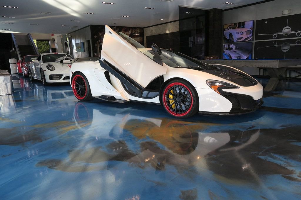 Used 2015 McLaren 650S Spider image 13