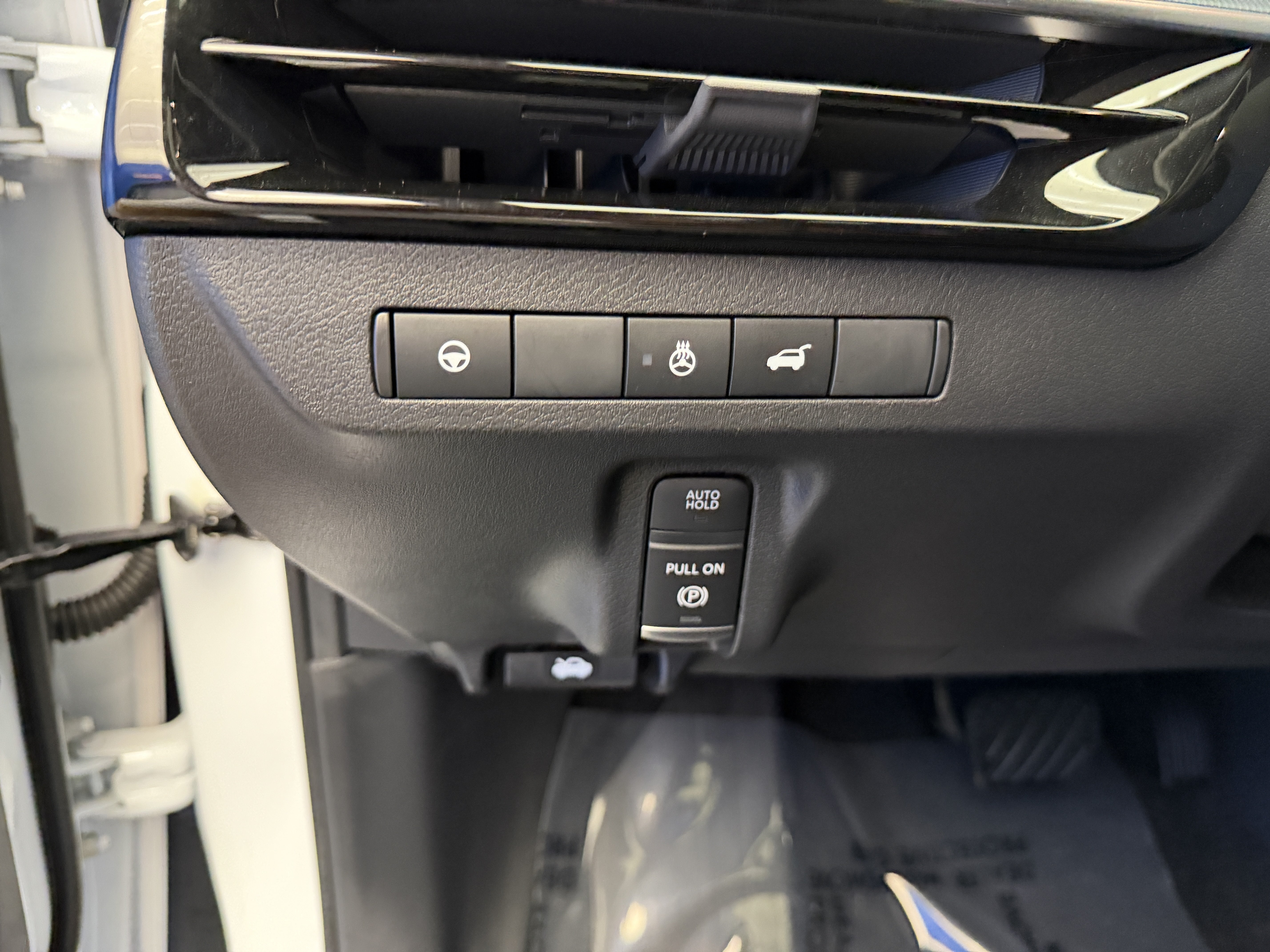 Used 2025 Nissan Murano SL AWD/4WD image 14