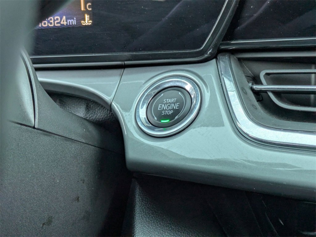 Used 2025 Chevrolet Trax LT w/ LT Convenience Package image 23