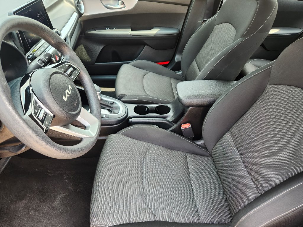 Certified 2024 Kia Forte LXS FWD image 22