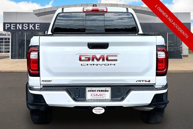 Used 2023 GMC Canyon AT4 w/ Technology Package AWD/4WD image 4
