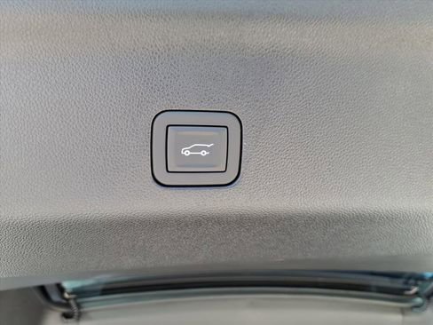 New 2026 Chevrolet Suburban High Country image 29