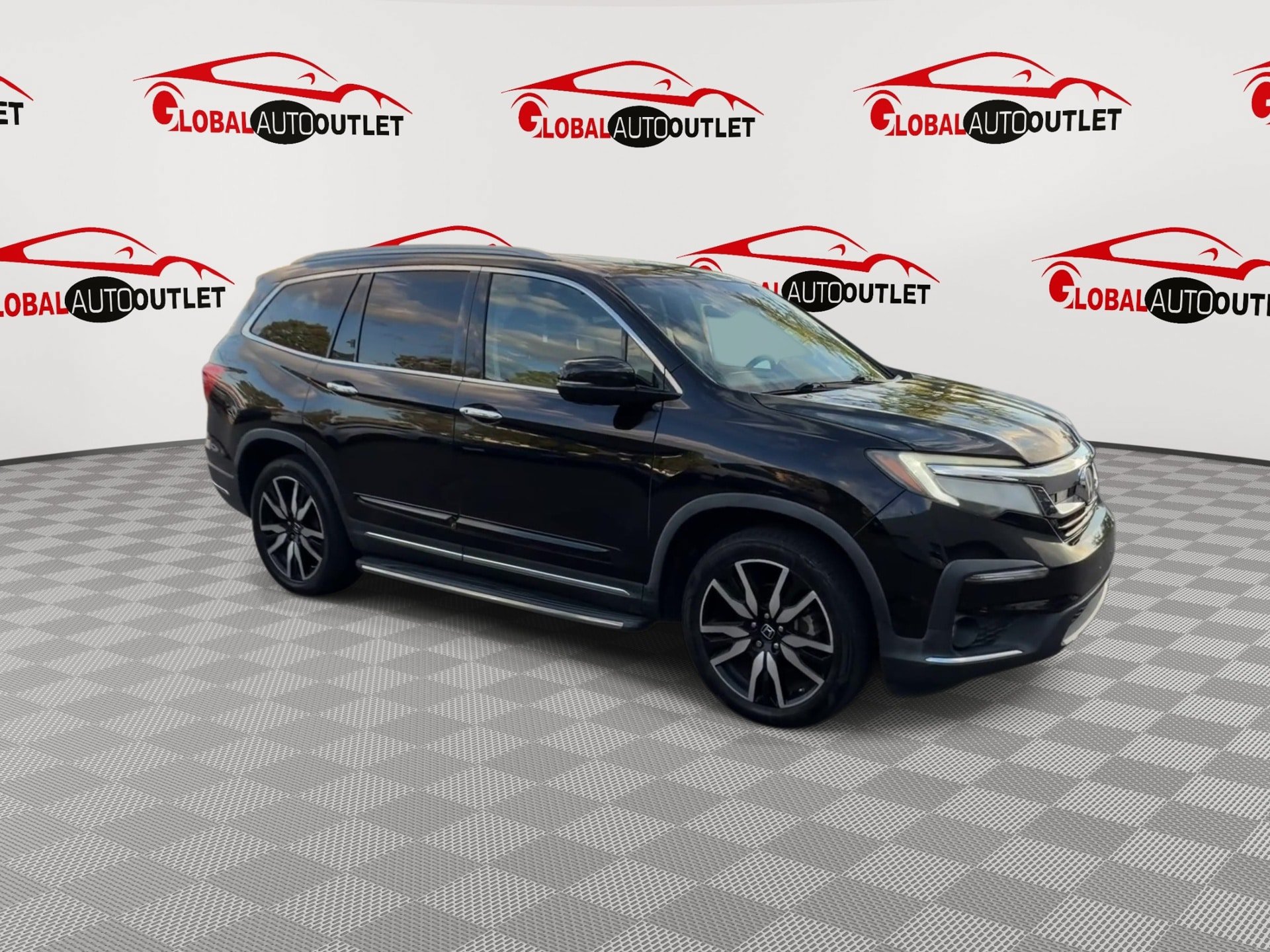 Used 2019 Honda Pilot Touring image 2