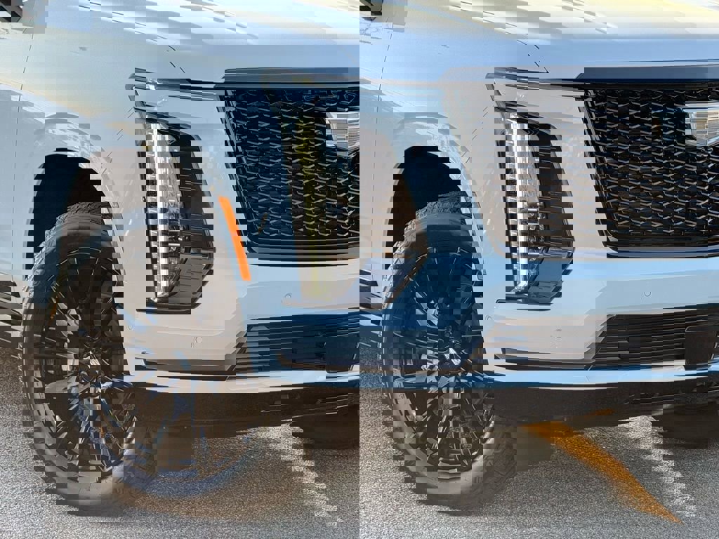 New 2026 Cadillac Escalade ESV Sport w/ LPO, ONYX Package image 11