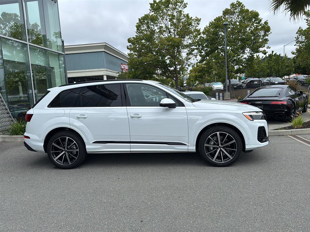 Used 2026 Audi Q7 2.0T Premium Plus w/ Premium Plus Package AWD/4WD image 5