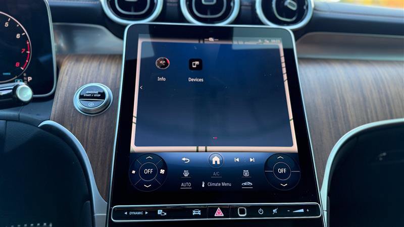 Used 2024 Mercedes-Benz GLC 300 4MATIC image 36