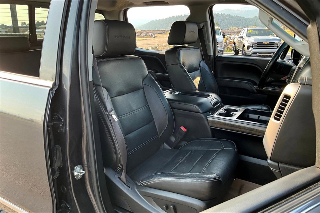 Used 2015 GMC Sierra 3500 Denali w/ Duramax Plus Package image 7