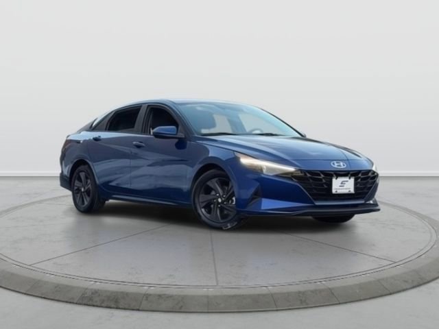 Used 2021 Hyundai Elantra SEL image 1
