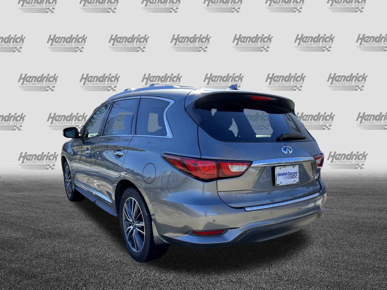 Used 2017 INFINITI QX60 AWD Hybrid image 9