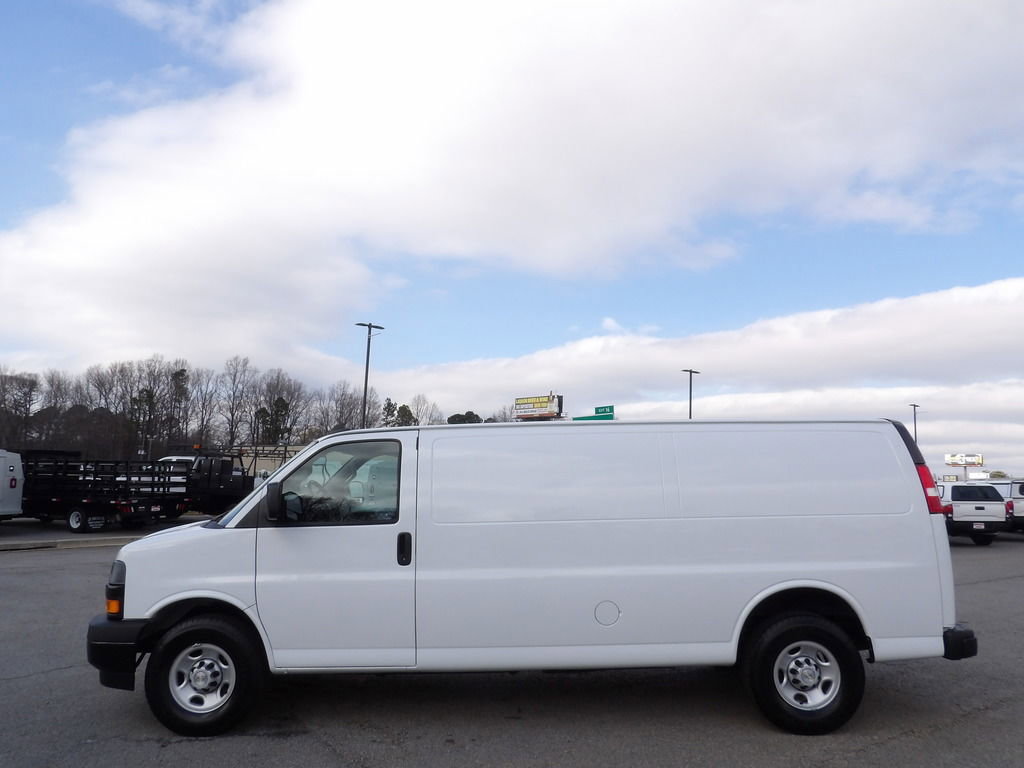 Used 2022 Chevrolet Express 2500 Extended w/ Driver Convenience Package image 58