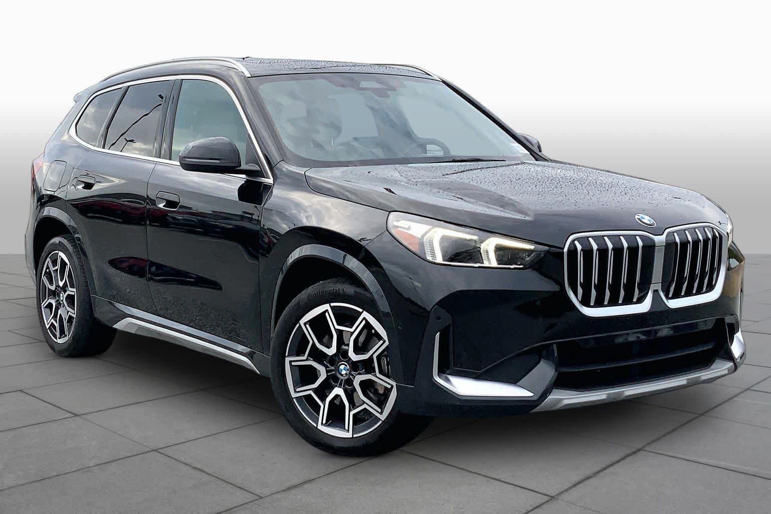 Used 2025 BMW X1 xDrive28i w/ Convenience Package AWD/4WD image 3