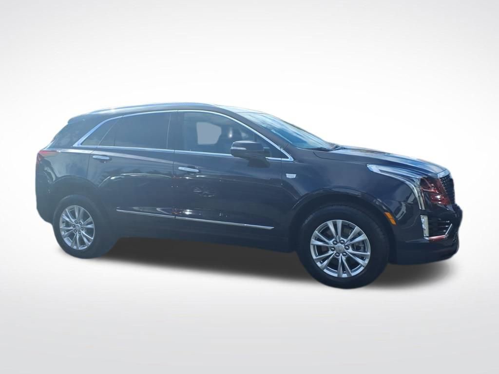 Used 2025 Cadillac XT5 Luxury image 4
