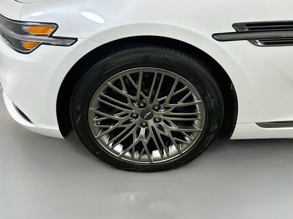 Used 2021 Genesis G90 3.3T Premium RWD image 8
