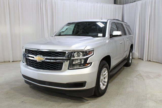 Used 2018 Chevrolet Suburban LT image 33