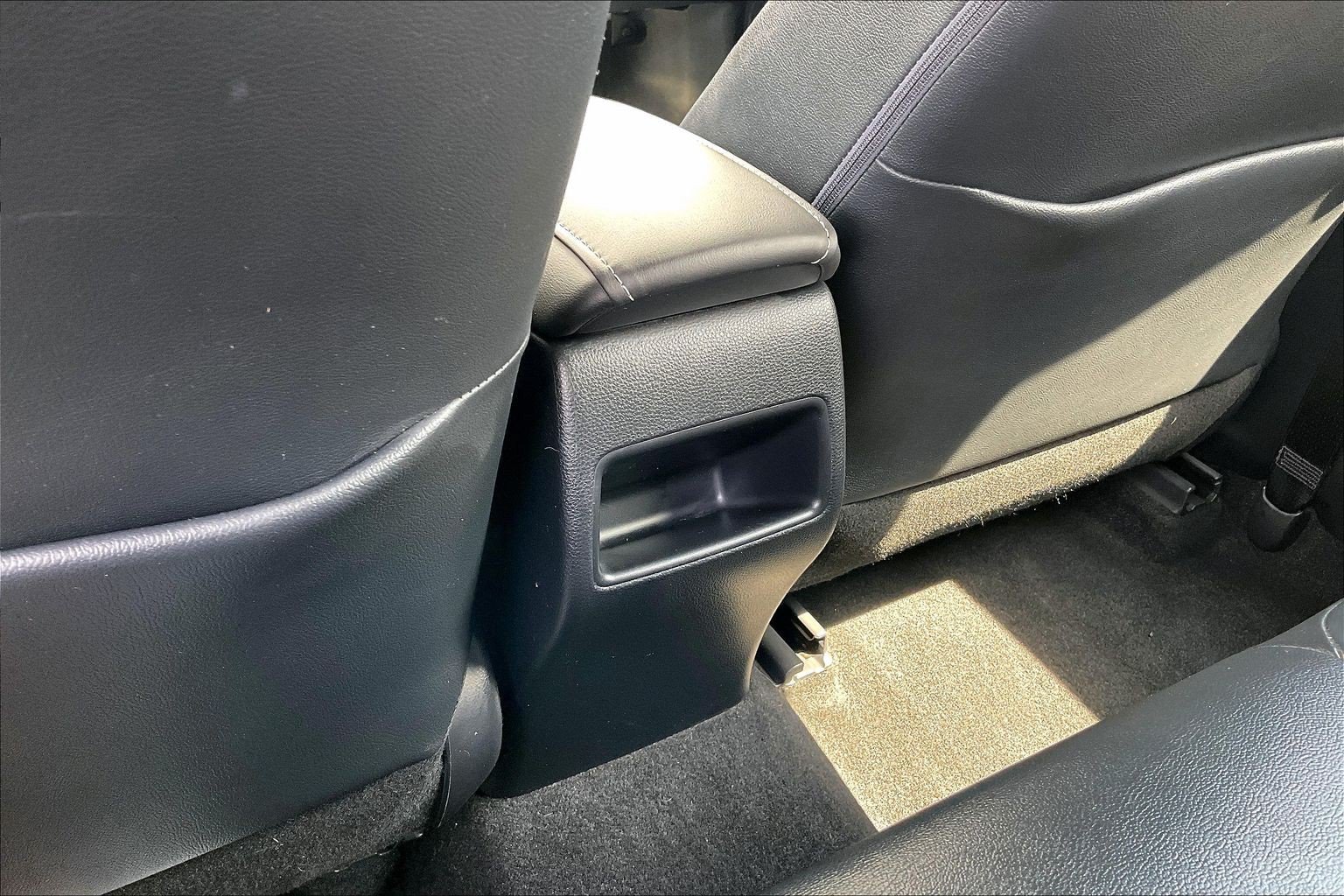 Used 2019 Toyota Corolla XSE FWD image 39