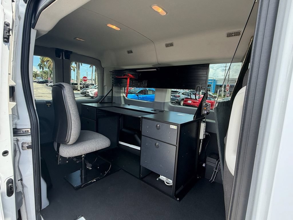 Used 2018 Ford Transit 150 XLT RWD image 14