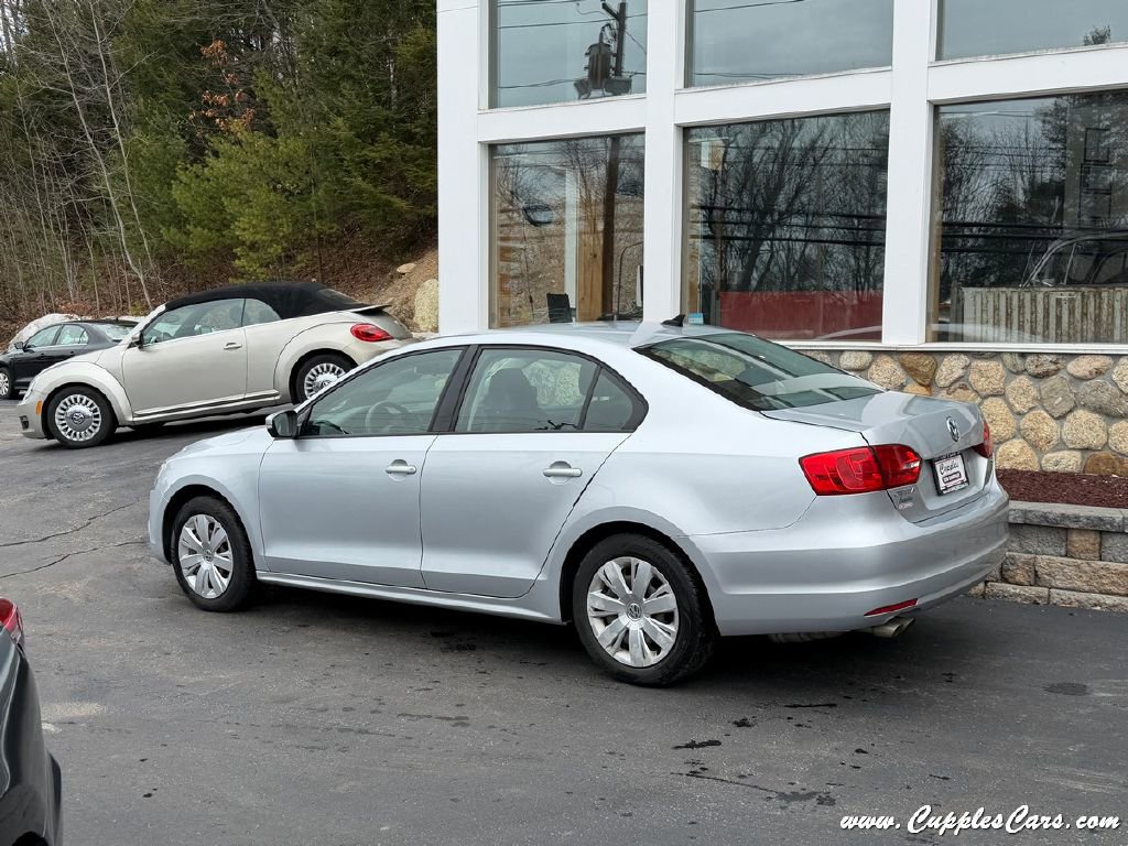 Used 2014 Volkswagen Jetta SE FWD image 3