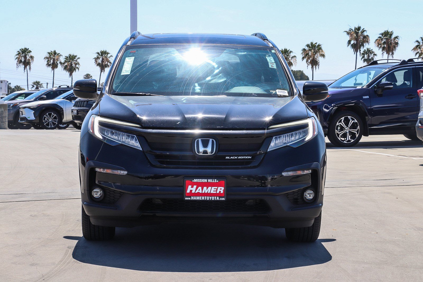 Used 2022 Honda Pilot Black Edition image 2