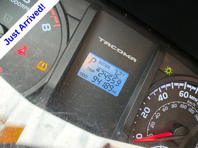 Used 2017 Toyota Tacoma SR RWD image 12