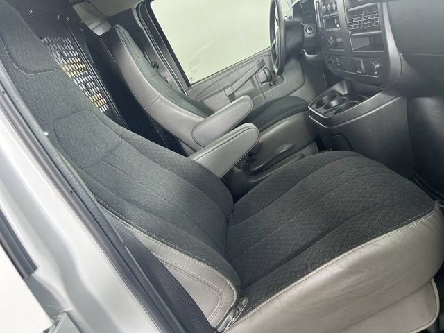 Used 2025 GMC Savana 2500 w/ Driver Convenience Package RWD image 22