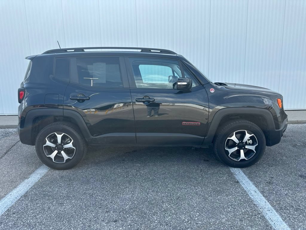 Used 2022 Jeep Renegade Trailhawk AWD/4WD image 9