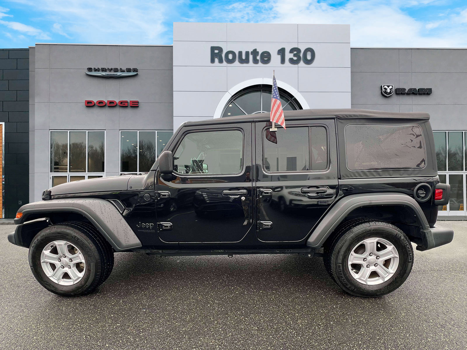 Used 2022 Jeep Wrangler Unlimited Sport AWD/4WD image 5