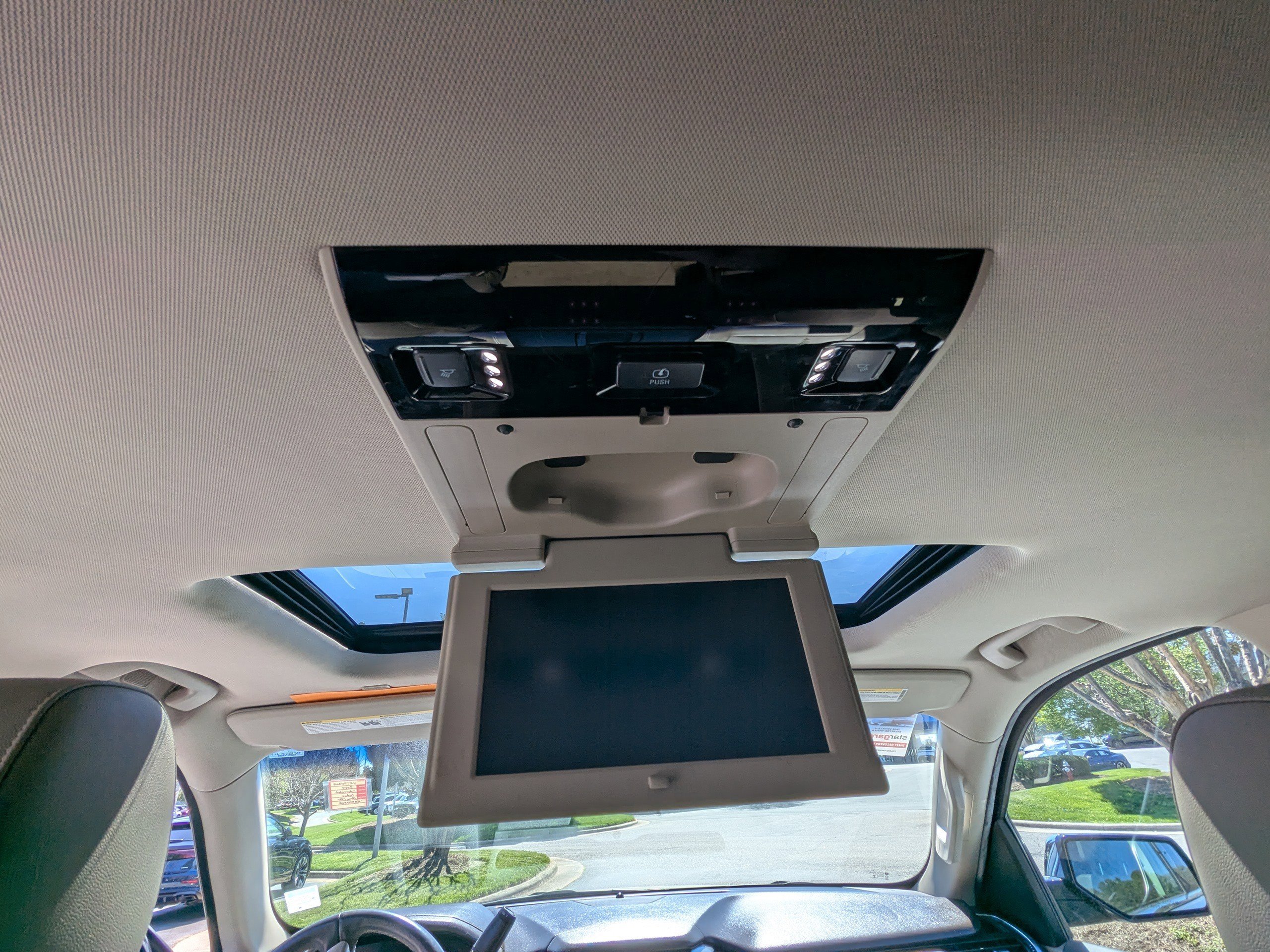 Used 2017 Chevrolet Tahoe Premier image 15