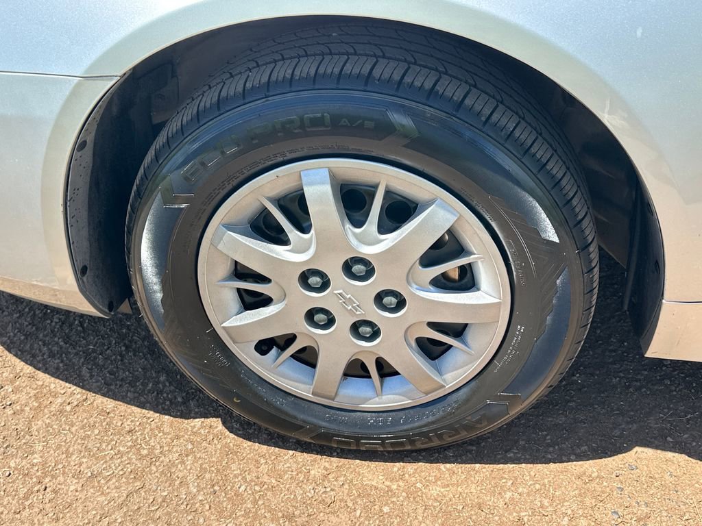 Used 2011 Chevrolet Impala Police FWD image 12