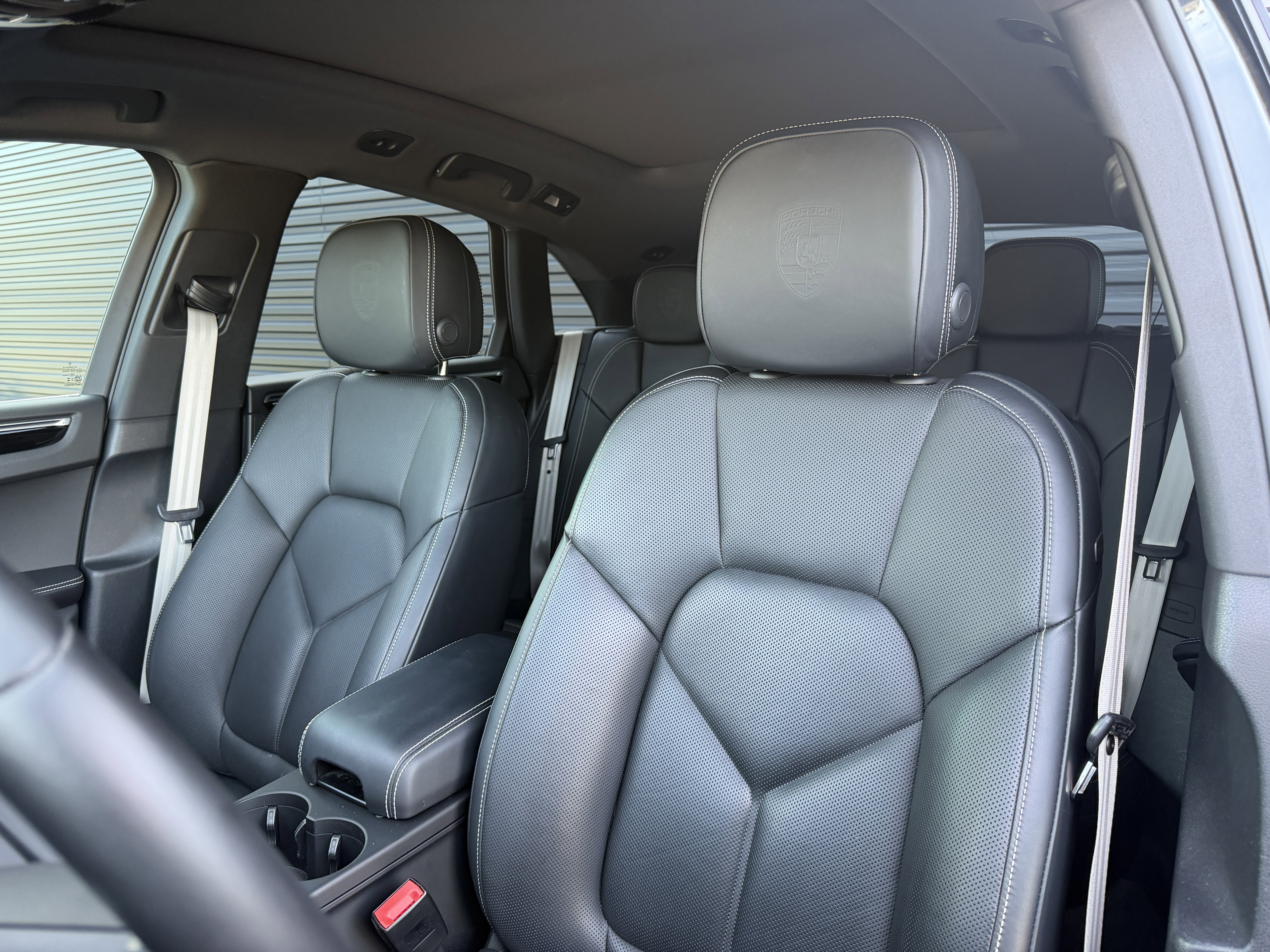 Certified 2024 Porsche Macan S image 18