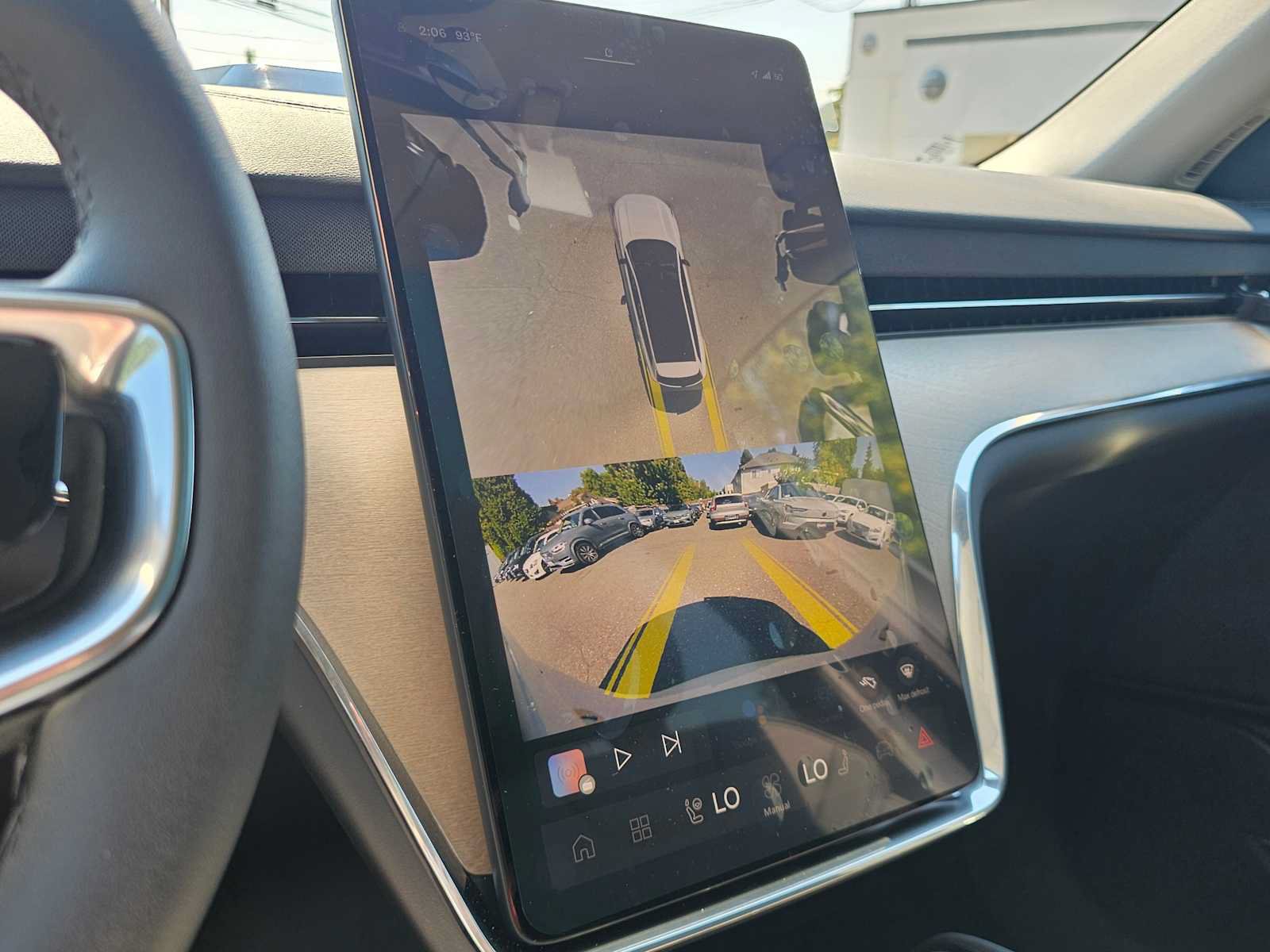 New 2025 Volvo EX90 Plus AWD/4WD image 24